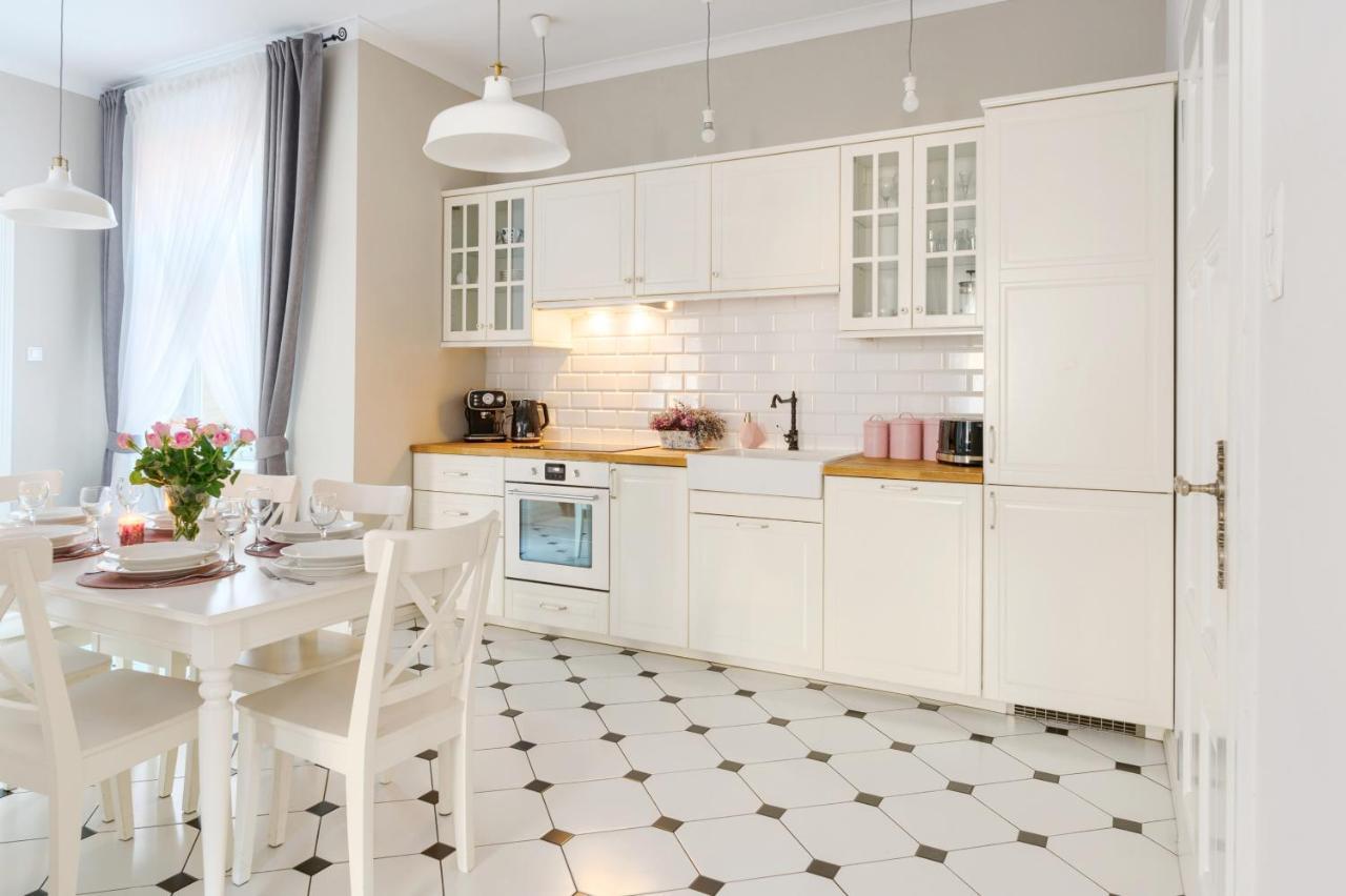 Apartament Nowe Miasto - Przy Parku Roz Gorzow Wielkopolski Bagian luar foto
